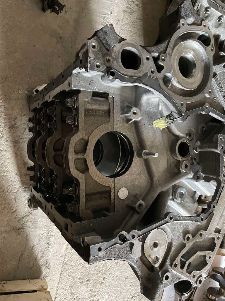 Bare Cylinder Block tested condition for mercedes-benz om642 642.850 R ...
