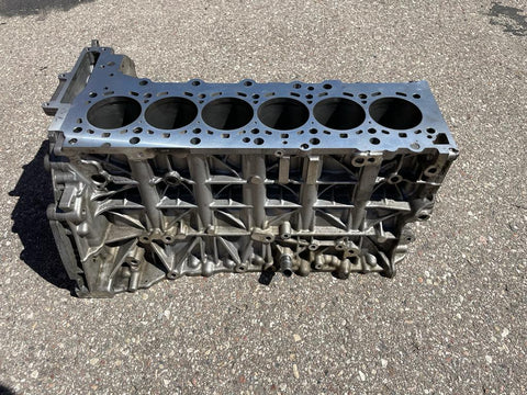 Cylinder Block for BMW ENGINE 335D 435D 535D 640D 740D X3/X4/X5/X6 35D N57D30B 7823013