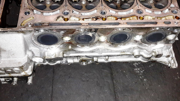 ENGINE CYLINDER HEAD R 271 016 12 01 R 271 016 1201 R 2710161201 R2710 ...