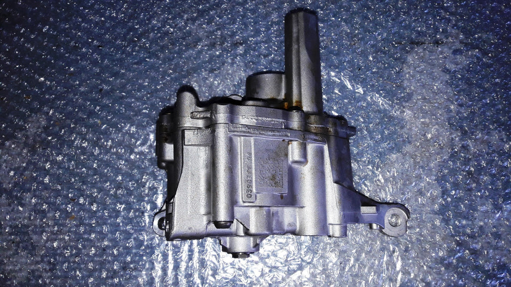 Oil Pump 7545939 7560250 BMW 3 5 Series Z4 X3 X5 2.5 Petrol N52