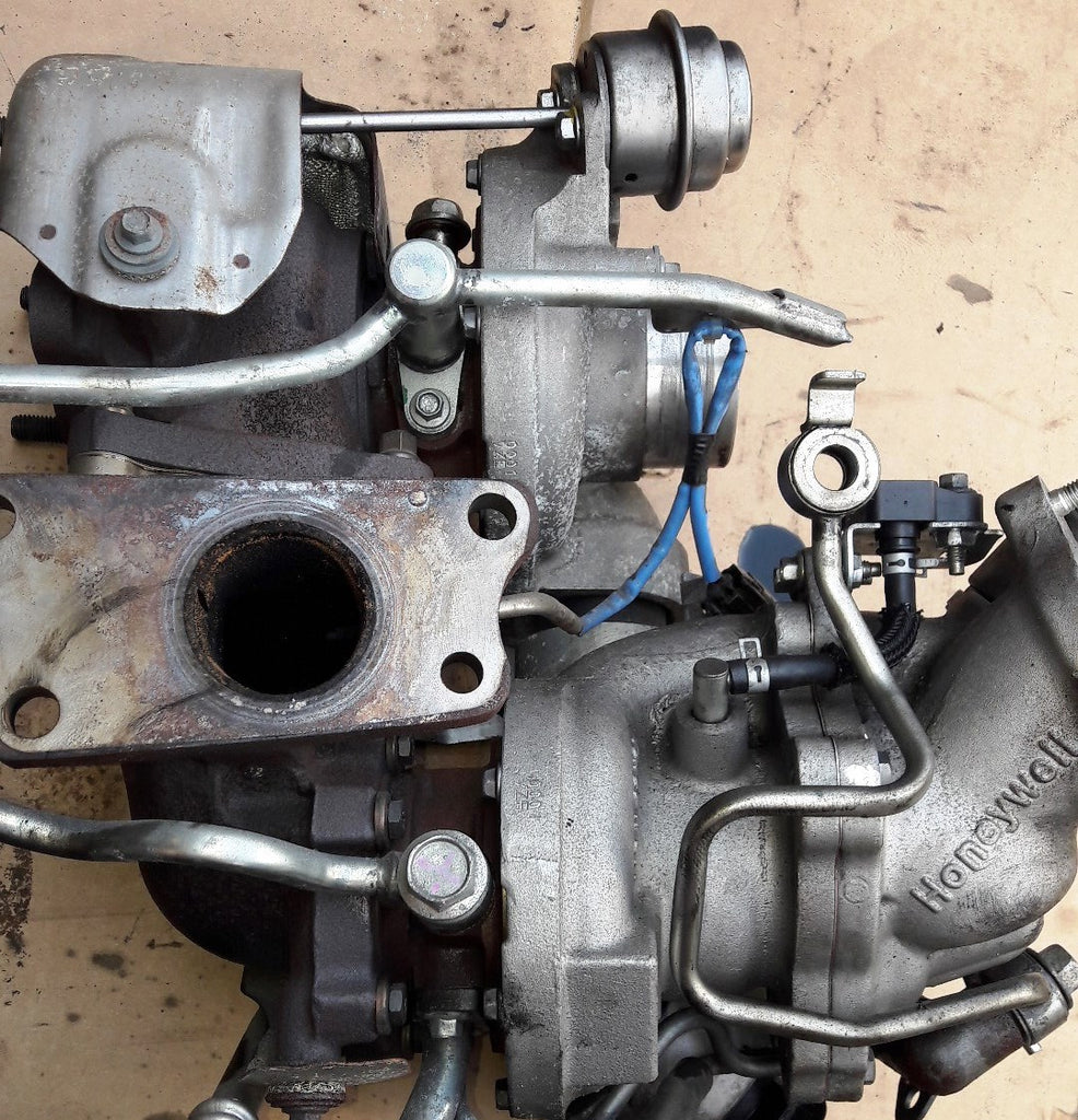 ENGINE TWIN TURBO CHARGER SH01-13700 810357-0002 810356-0002 MAZDA 2.2 ...