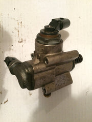 AUDI A4 B7 A3 TT A6  VOLKSWAGEN VW EOS JETTA BORA PASSAT GOLF VENTO  SEAT LEON TOLEDO ALTEA  2.0 TFSI PETROL ENGINE / 147 KW  2004 2005 2006 2007 2008 2009 AXX BGB BWA 06F127025B USED HIGH PRESSURE FUEL PUMP
