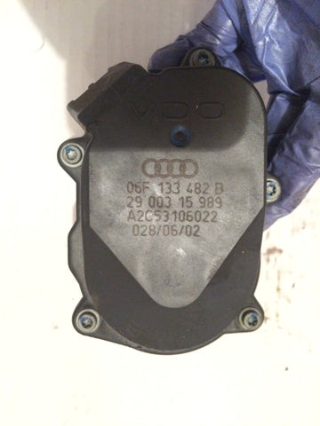 AUDI A4 B7 A3 TT A6  VOLKSWAGEN VW EOS JETTA BORA PASSAT GOLF VENTO  SEAT LEON TOLEDO ALTEA  2.0 TFSI PETROL ENGINE / 147 KW  2004 2005 2006 2007 2008 2009 AXX BGB BWA 06F133482B USED INTAKE INLET FLAP ACTUATOR