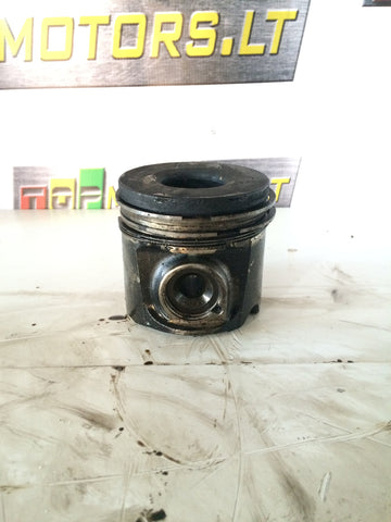 2005 F1AE FIAT IVECO 2.3 JTD DIESEL ENGINE PISTON