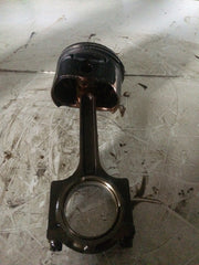 2004 CSDB FORD 1.8 16V BENZINAS VARIKLIO ŠVAISTIKLIS IR STŪMOKLIS