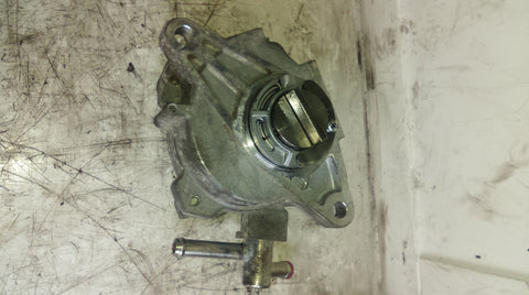 2012 MITSUBISHI OUTLANDER 2.3 Diesel ENGINE 4N14 vacuum pump ref A0732